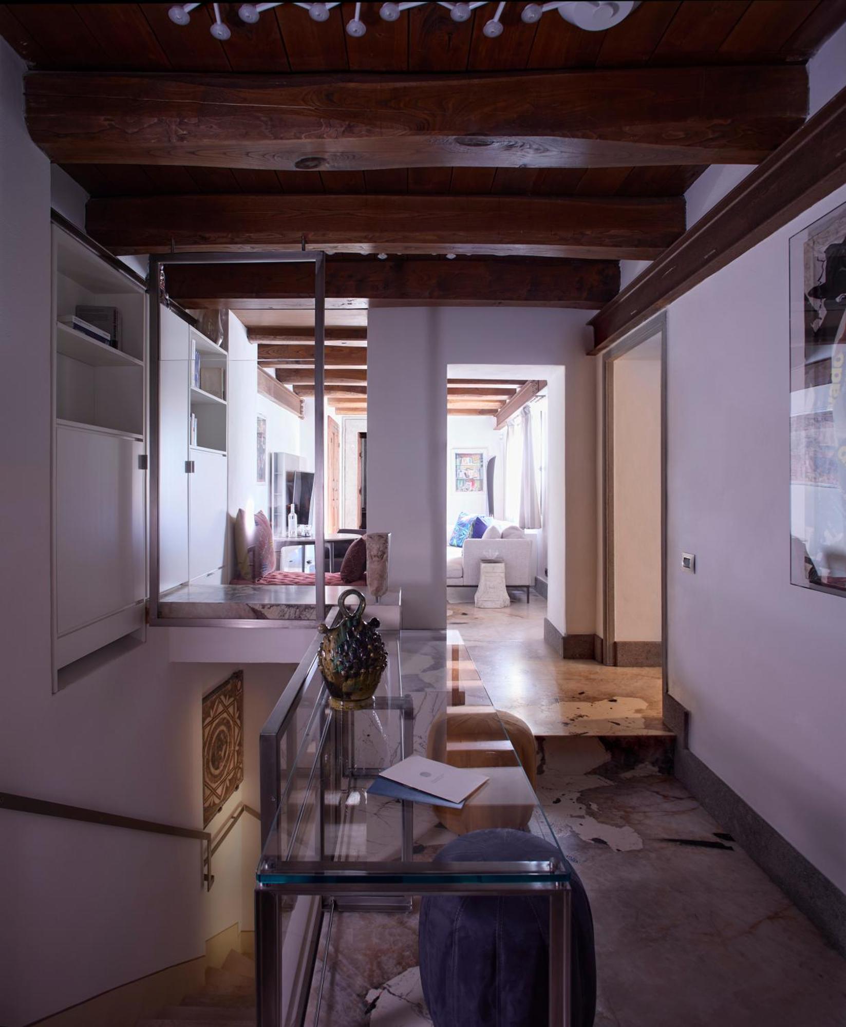 Palazzo Delle Pietre - Luxury Apartments Рим Экстерьер фото