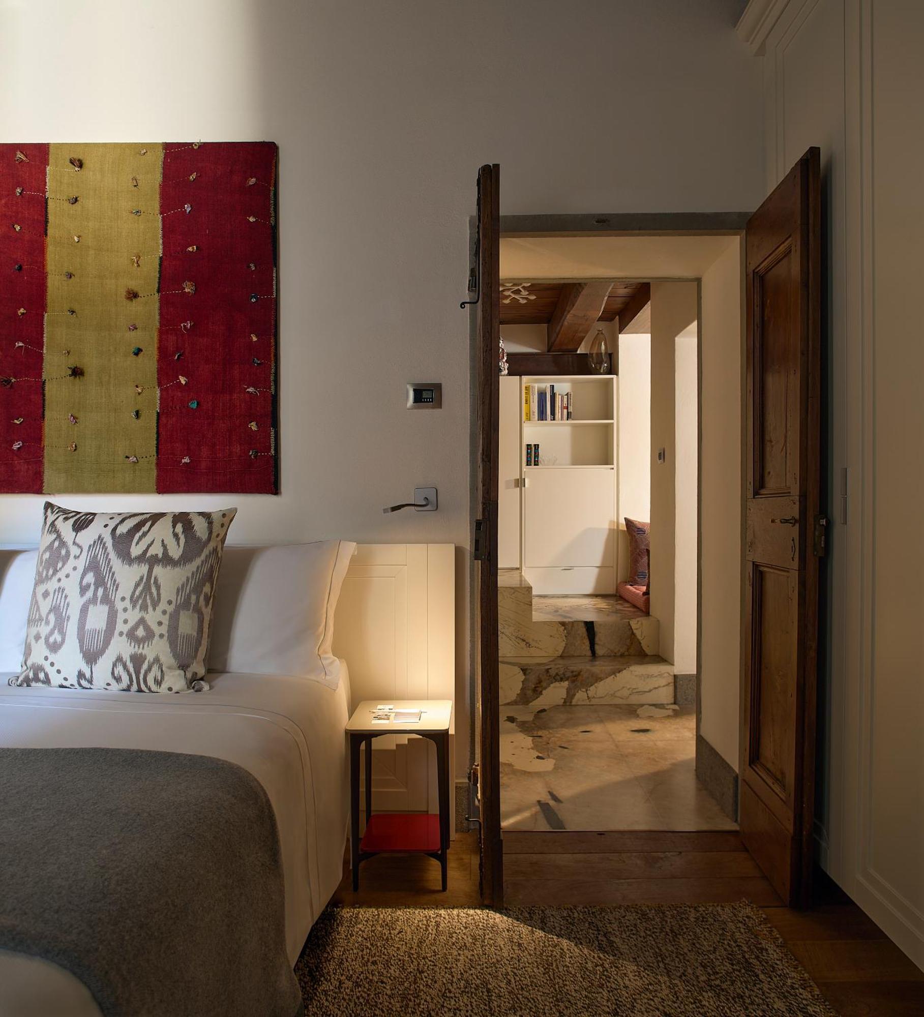Palazzo Delle Pietre - Luxury Apartments Рим Экстерьер фото